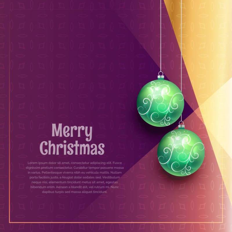 挂在紫色背景上的圣诞球