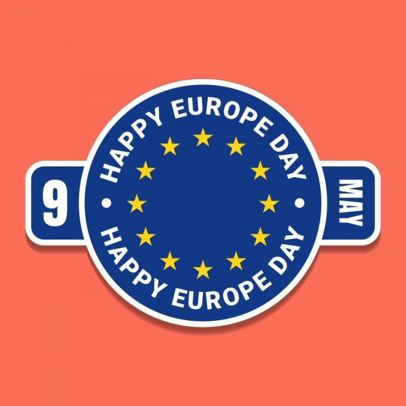 5月9日欧洲日与标志的蓝色标签