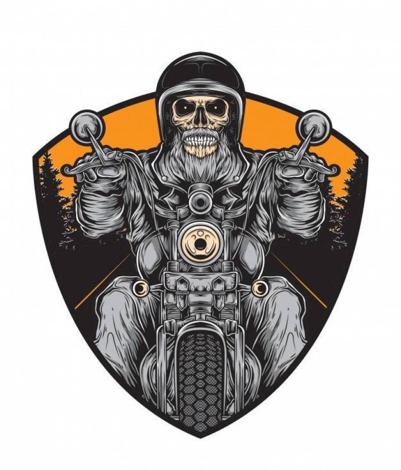 跑道骑自行车的人