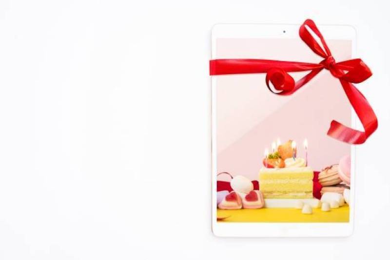 Black friday mockup with tablet