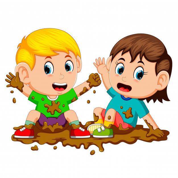 两个孩子在泥里玩