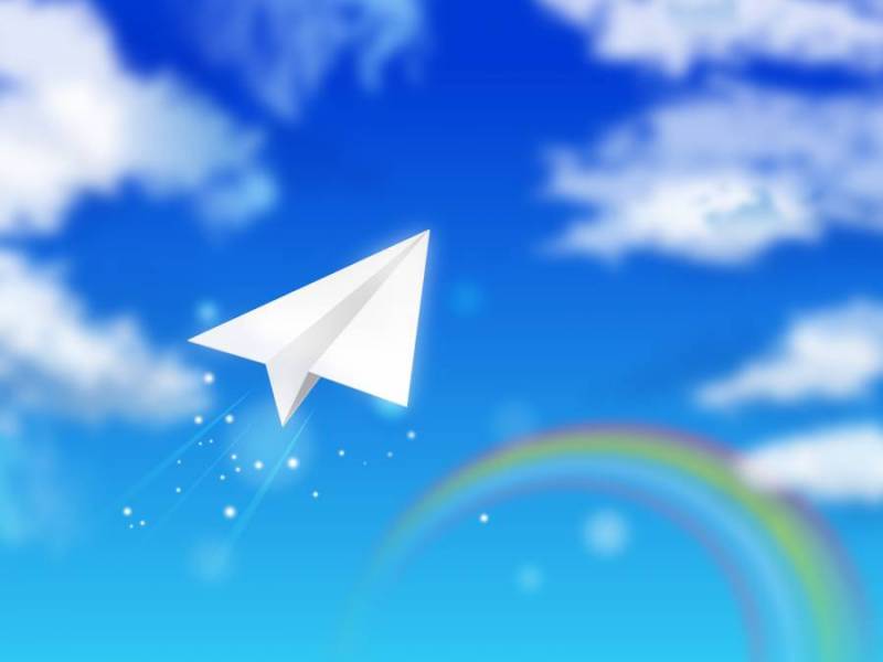 蓝蓝的天空和纸飞机06