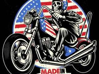 头骨骑美国国旗画摩托车