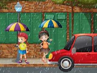站立在路面的两个女孩在雨中